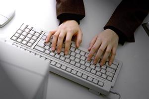 ノートパソコン短期利用はレンタルが便利